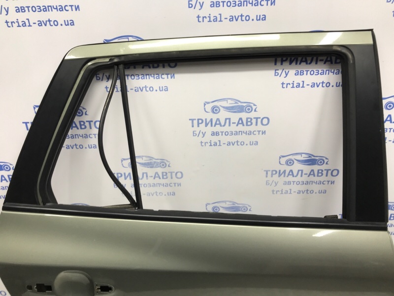 Дверь задняя правая Santa fe 2005-2012 CM 2.7 бензин G6EA Дверь задняя правая Santa fe 2005-2012 CM 2.7 бензин G6EA