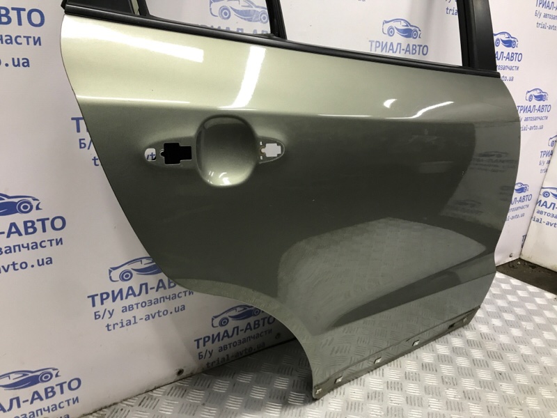 Дверь задняя правая Hyundai Santa fe CM 2.7 бензин G6EA Дверь задняя правая Hyundai Santa fe CM 2.7 бензин G6EA