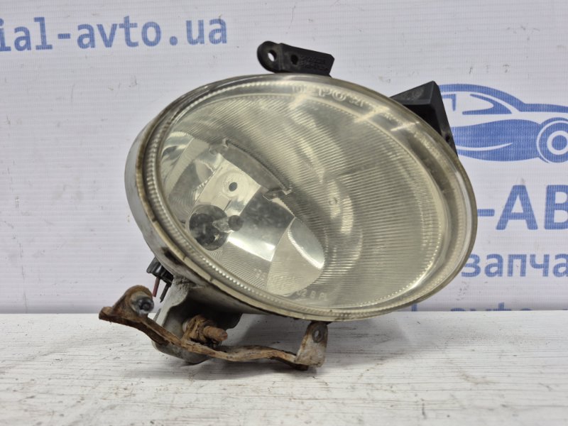 Запчасть фара противотуманная правая Hyundai Santa fe 2005-2012 CM 2.7 бензин G6EA 92202-2B000 Б/У Фара противотуманная правая Hyundai Santa fe 2005-2012 CM 2.7 бензин G6EA 92202-2B000 Б/У