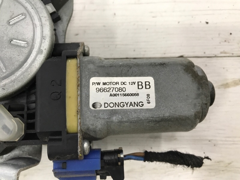 Стеклоподъемник передний правый Epica 2006-2013 V250 2.0 бензин X20D1 Стеклоподъемник передний правый Epica 2006-2013 V250 2.0 бензин X20D1