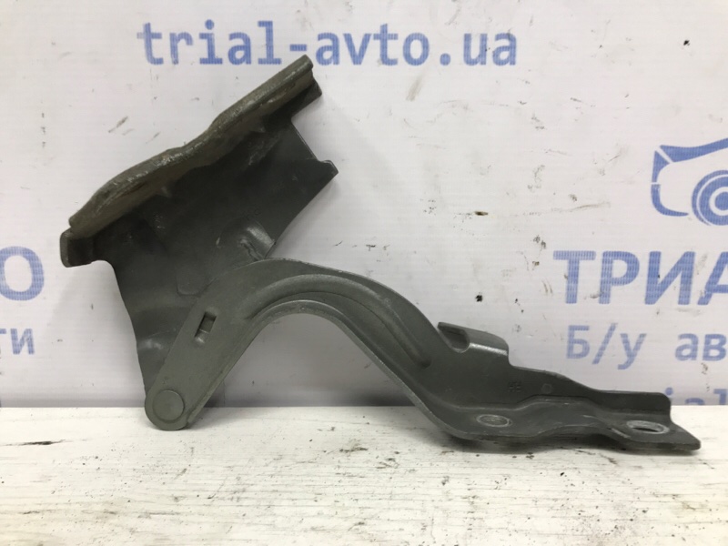 Запчасть петля капота правая Hyundai Santa fe 2005-2012 CM 2.7 бензин G6EA 79120-2B000 Б/У Петля капота правая Hyundai Santa fe 2005-2012 CM 2.7 бензин G6EA 79120-2B000 Б/У
