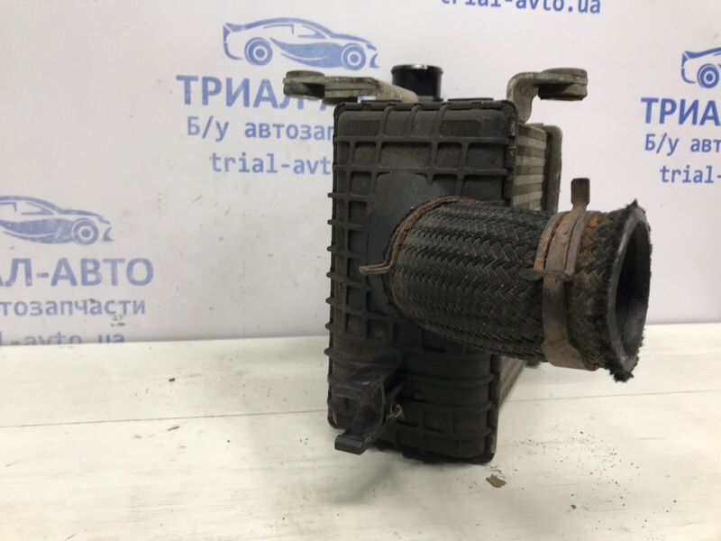 Радиатор интеркуллера Hyundai Tucson JM 2.0 diesel D4EA