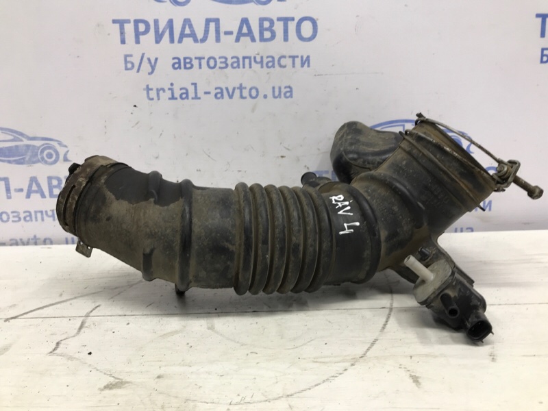 Патрубок воздушного фильтра RAV 4 2005-2012 A30 2.0 бензин 1AZFE