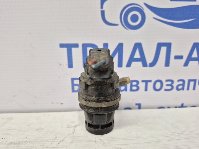 Насос омывателя стекла RAV 4 2005-2012 A30 2.0 бензин 1AZFE