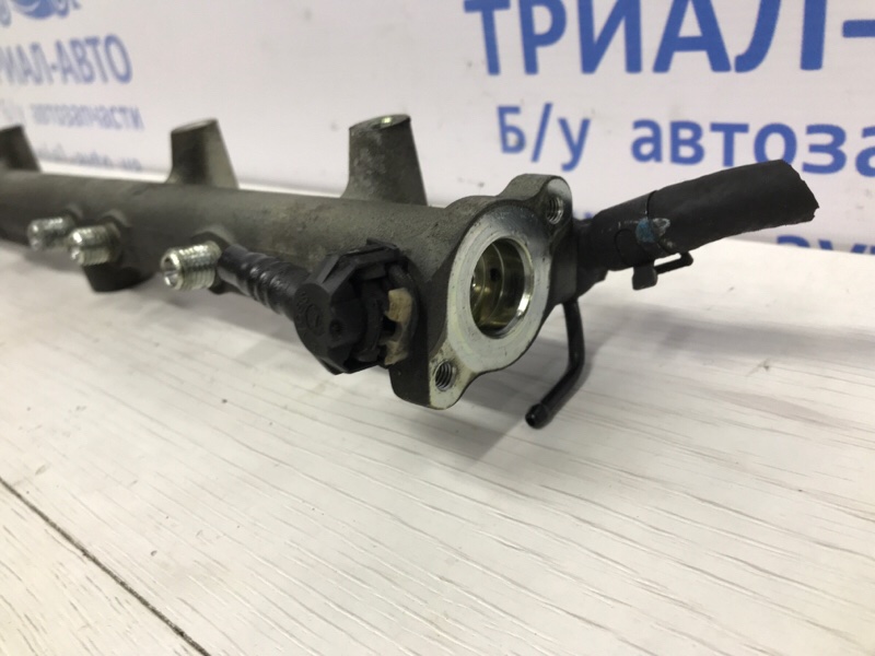 Топливная рампа Hyundai Tucson JM 2.0 diesel D4EA