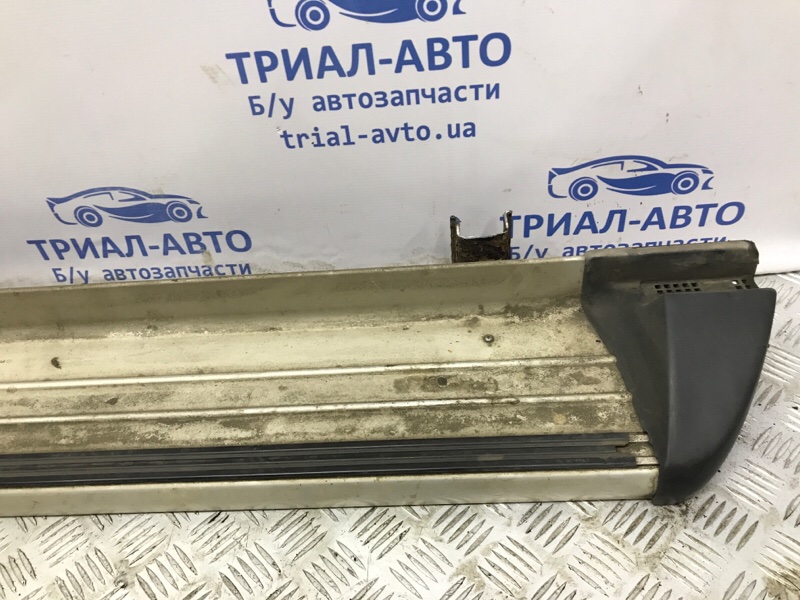 Подножка левая L200 2006-2015 KB 2.5 дизель 4D56U