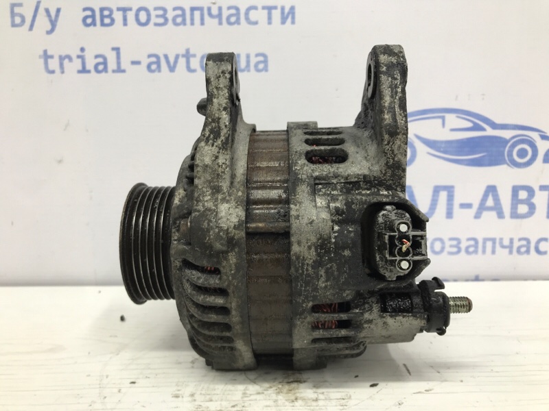 Генератор Mitsubishi L200 KB 2.5 дизель 4D56U