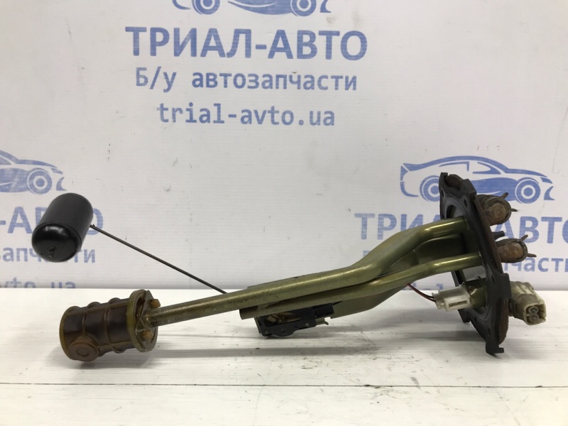 Датчик уровня топлива в бак Mitsubishi L200 2006-2015 KB 2.5 дизель 4D56U 1718A046 Б/У