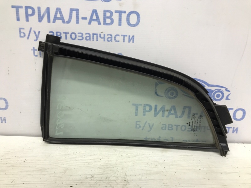 Стекло двери задней правой (форточка) L200 2006-2015 KB 2.5 дизель 4D56U Стекло двери задней правой (форточка) L200 2006-2015 KB 2.5 дизель 4D56U