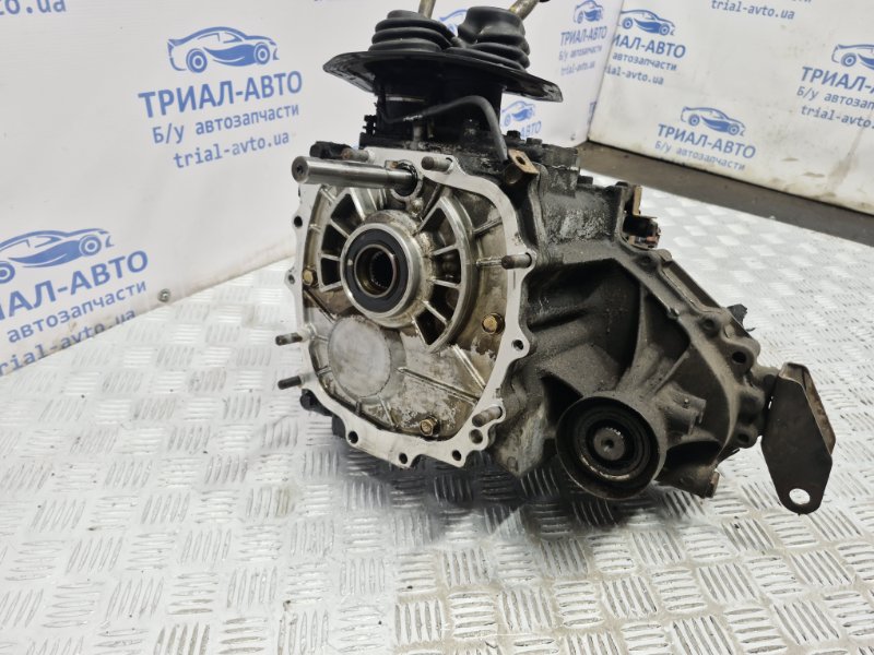 Раздаточная коробка L200 2006-2015 KB 2.5 дизель 4D56U