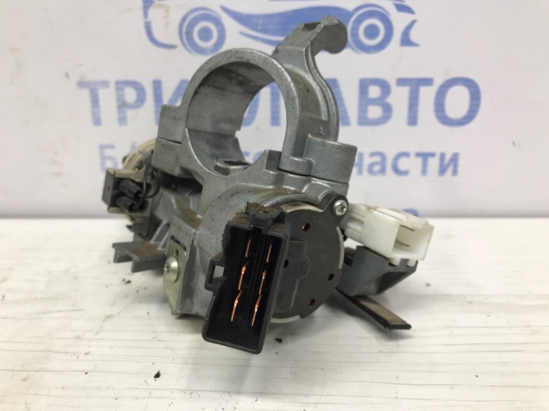 Замок зажигания L200 2006-2015 KB 2.5 дизель 4D56U Замок зажигания L200 2006-2015 KB 2.5 дизель 4D56U