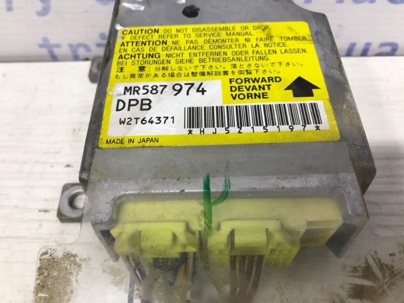 Блок AIRBAG Mitsubishi L200 KB 2.5 дизель 4D56U Блок AIRBAG Mitsubishi L200 KB 2.5 дизель 4D56U