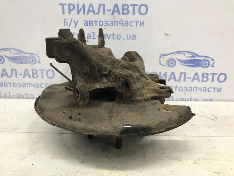 Цапфа задняя левая со ступицей Toyota RAV 4 A30 2.0 бензин 1AZFE Цапфа задняя левая со ступицей Toyota RAV 4 A30 2.0 бензин 1AZFE