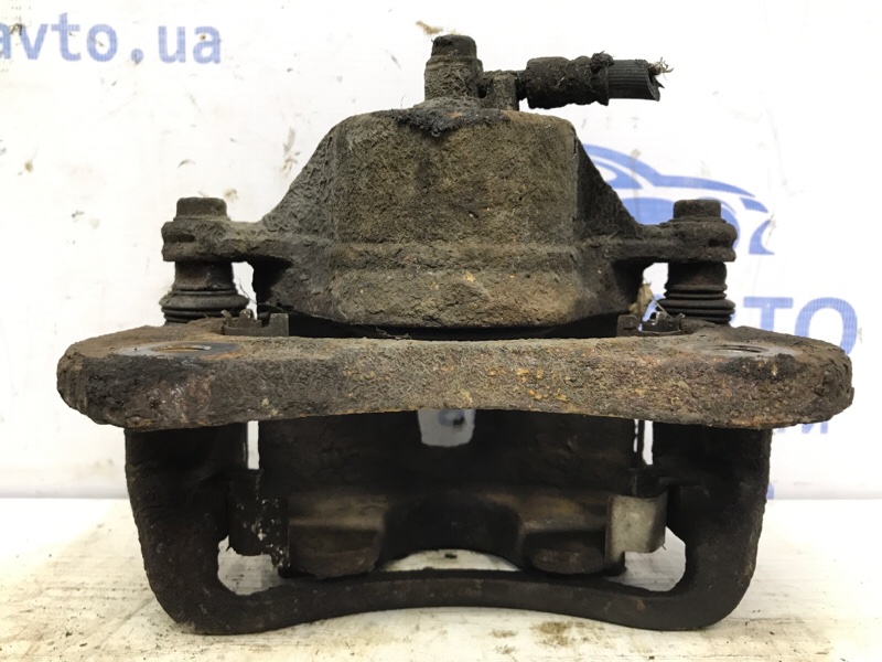 Суппорт передний правый Tucson 2004-2009 JM 2.0 diesel D4EA