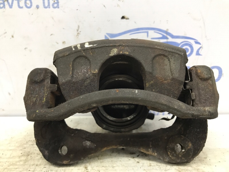 Суппорт передний левый Tucson 2004-2009 JM 2.0 Diesel D4EA Суппорт передний левый Tucson 2004-2009 JM 2.0 Diesel D4EA