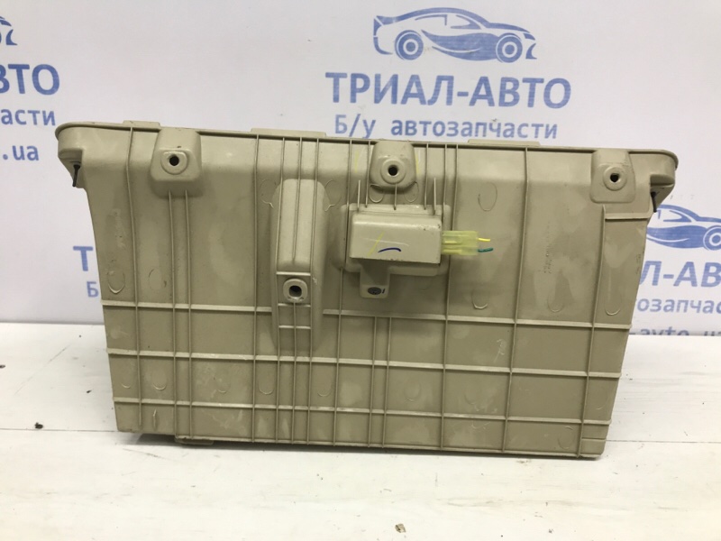 Бардачок Santa fe 2005-2012 CM 2.7 бензин G6EA