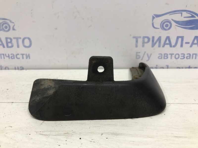 Брызговик задний правый Tiida 2004-2014 C11 1.6 Бензин HR16