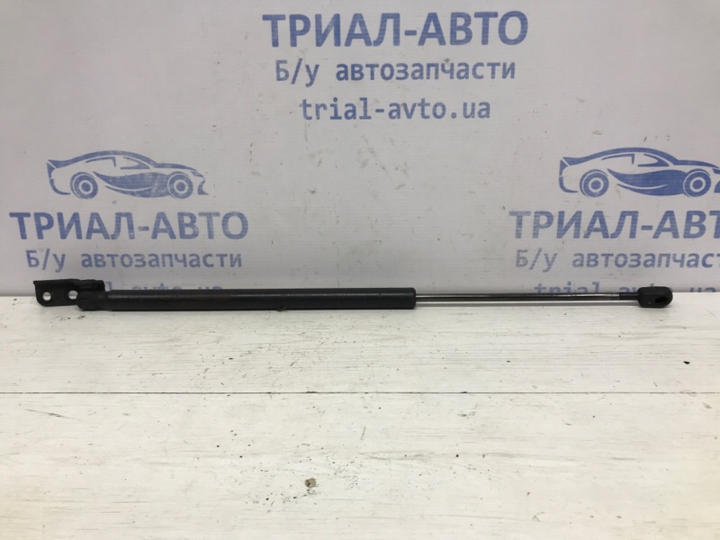 Запчасть амортизатор крышки багажника Kia Sorento 2002-2011 BL 2.5 diesel D4CB 817713E021 Б/У Амортизатор крышки багажника Kia Sorento 2002-2011 BL 2.5 diesel D4CB 817713E021 Б/У