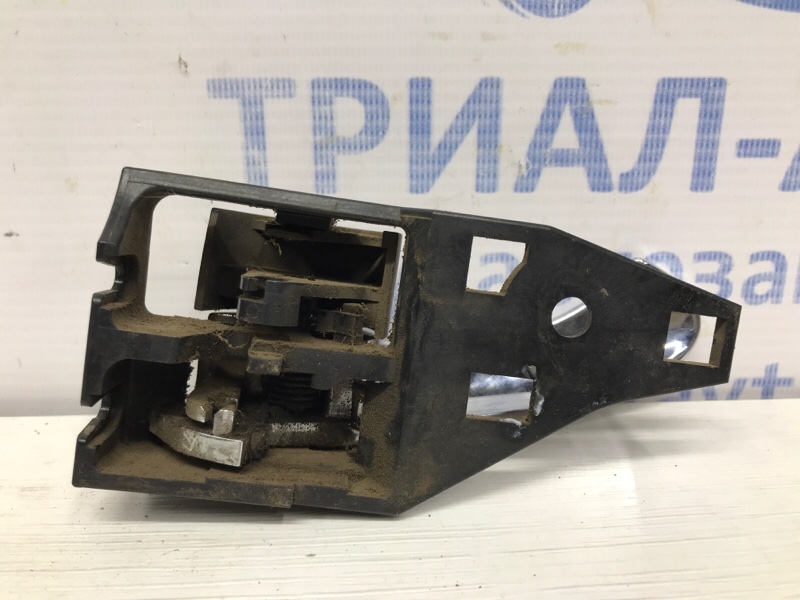 Ручка двери внутренняя правая Toyota RAV 4 A30 2.0 бензин 1AZFE