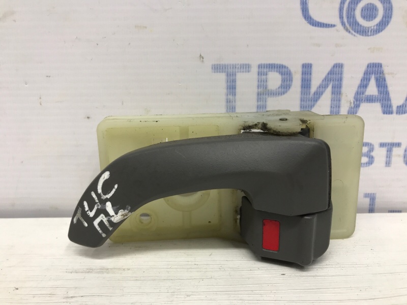 Запчасть ручка двери внутренняя левая Hyundai Tucson 2004-2009 JM 2.0 diesel D4EA 82610-2E000-LM Б/У Ручка двери внутренняя левая Hyundai Tucson 2004-2009 JM 2.0 diesel D4EA 82610-2E000-LM Б/У