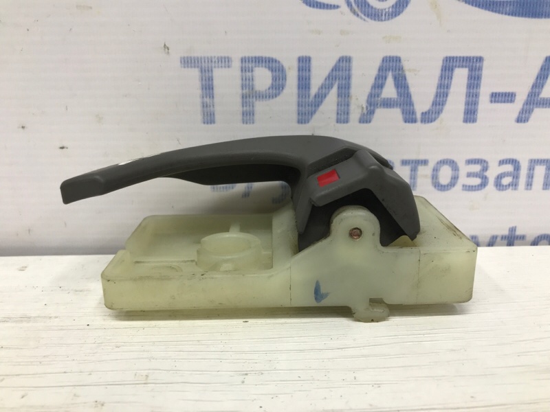 Ручка двери внутренняя левая Tucson 2004-2009 JM 2.0 diesel D4EA Ручка двери внутренняя левая Tucson 2004-2009 JM 2.0 diesel D4EA