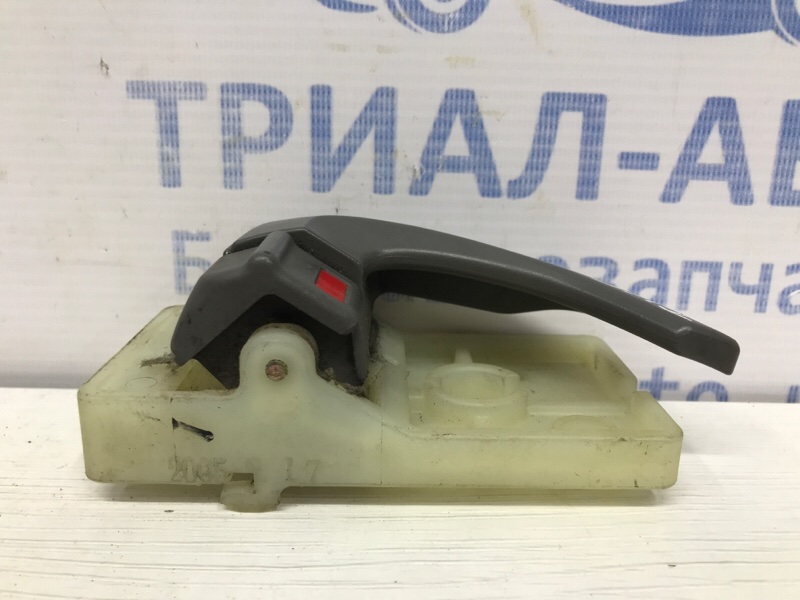 Ручка двери внутренняя правая Tucson 2004-2009 JM 2.0 diesel D4EA