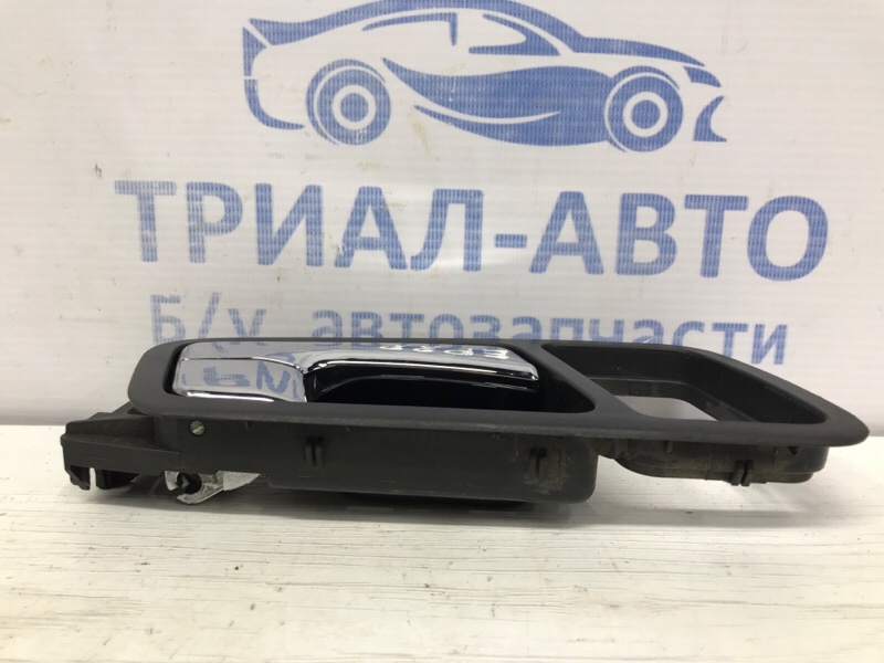 Ручка двери внутренняя правая Epica 2006-2013 V250 2.0 бензин X20D1 Ручка двери внутренняя правая Epica 2006-2013 V250 2.0 бензин X20D1