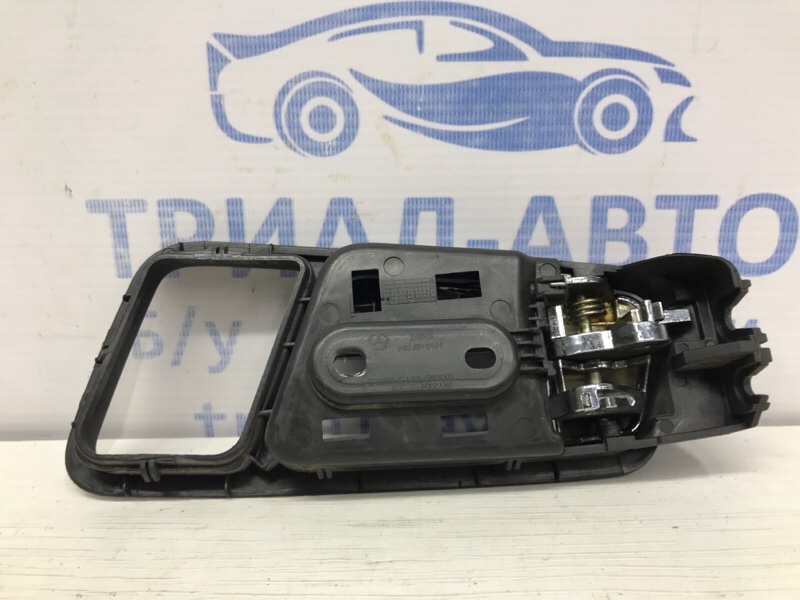 Ручка двери внутренняя правая Chevrolet Epica V250 2.0 бензин X20D1 Ручка двери внутренняя правая Chevrolet Epica V250 2.0 бензин X20D1