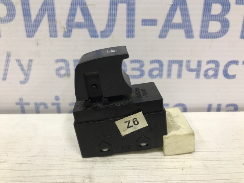 Запчасть кнопка стеклоподъемника Chevrolet Epica 2006-2013 V250 2.0 бензин X20D1 96645210 Б/У Кнопка стеклоподъемника Chevrolet Epica 2006-2013 V250 2.0 бензин X20D1 96645210 Б/У