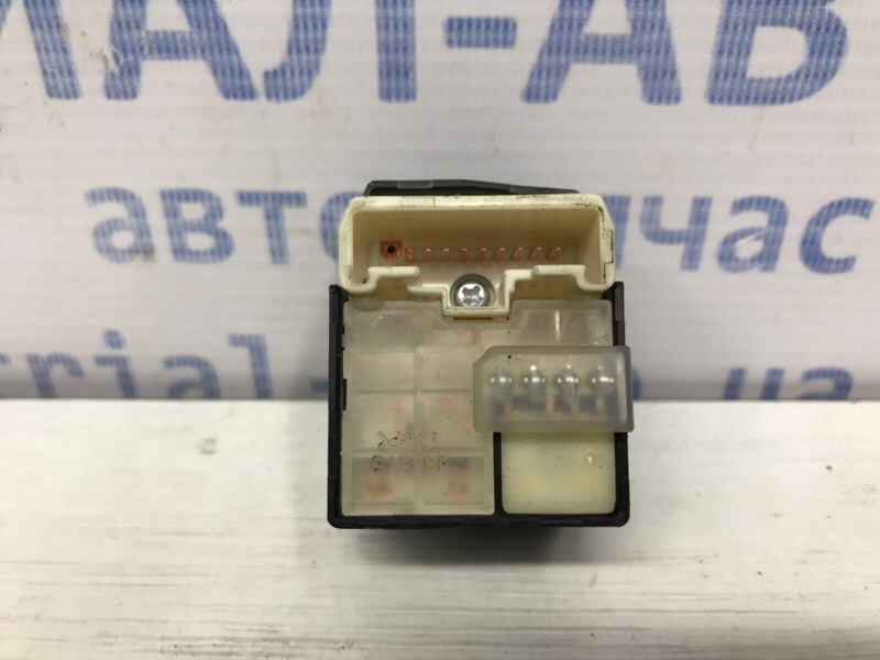 Корректор зеркал Toyota RAV 4 A30 2.0 бензин 1AZFE Корректор зеркал Toyota RAV 4 A30 2.0 бензин 1AZFE