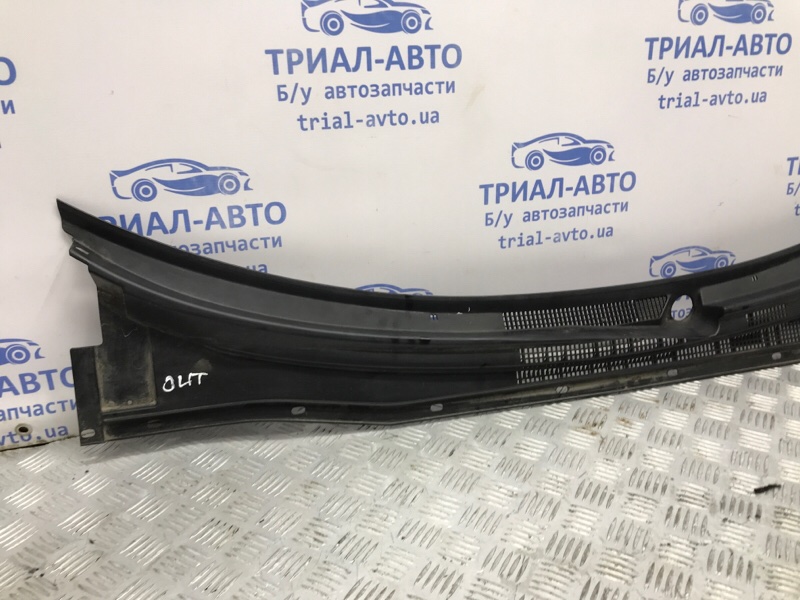 Дефлектор дворников Outlander 2003-2007 CU 2.4 бензин 4G69
