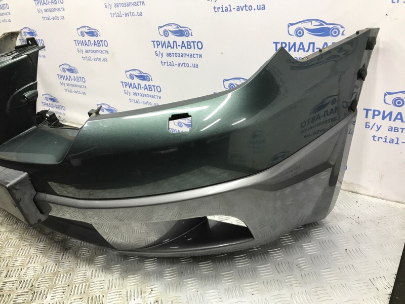 Бампер передний Outlander 2003-2006 cu 2.4 бензин 4G69 Бампер передний Outlander 2003-2006 cu 2.4 бензин 4G69