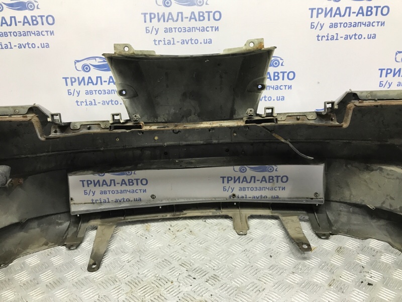 Бампер передний Outlander 2003-2006 cu 2.4 бензин 4G69 Бампер передний Outlander 2003-2006 cu 2.4 бензин 4G69