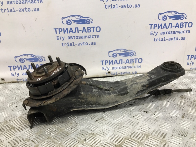 Рычаг задней подвески продольный правый Outlander 2003-2006 cu 2.4 бензин 4G69 Рычаг задней подвески продольный правый Outlander 2003-2006 cu 2.4 бензин 4G69