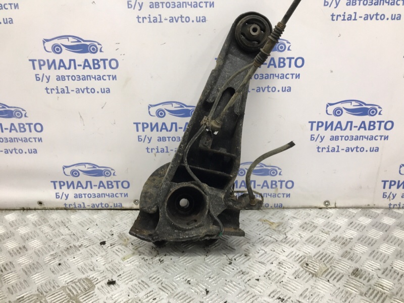 Рычаг задней подвески продольный правый Outlander 2003-2006 cu 2.4 бензин 4G69 Рычаг задней подвески продольный правый Outlander 2003-2006 cu 2.4 бензин 4G69