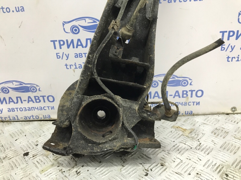 Рычаг задней подвески продольный правый Outlander 2003-2006 cu 2.4 бензин 4G69 Рычаг задней подвески продольный правый Outlander 2003-2006 cu 2.4 бензин 4G69