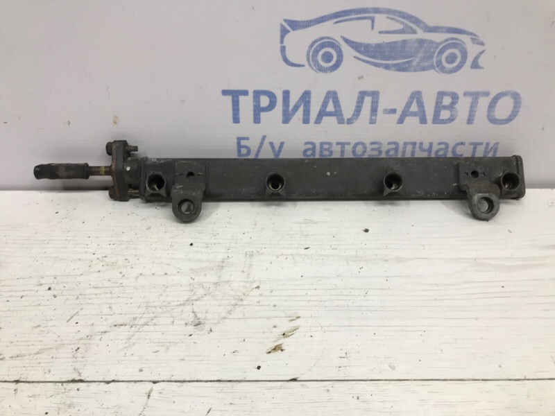 Топливная рампа Mitsubishi Outlander 2003-2007 CU 2.4 бензин 4G69 1465A048 Б/У