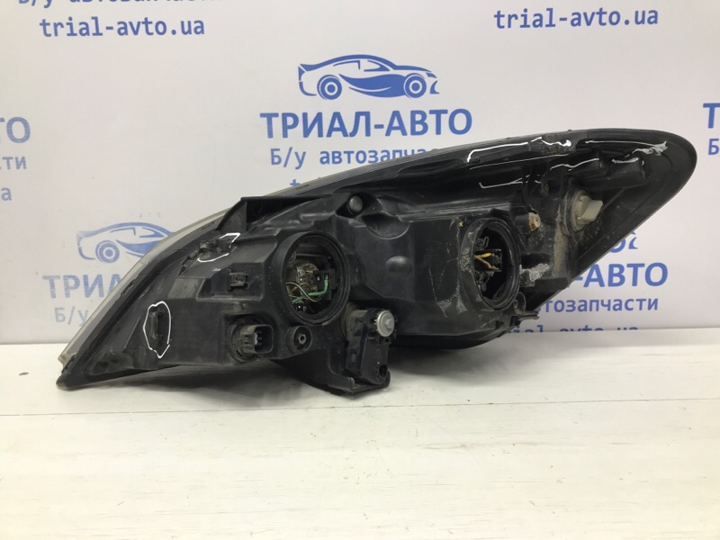 Фара правая галоген Рестайлинг Ceed 2006-2012 ED 1.6 diesel D4FB