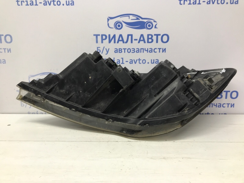 Фара правая галоген Рестайлинг Ceed 2006-2012 ED 1.6 diesel D4FB