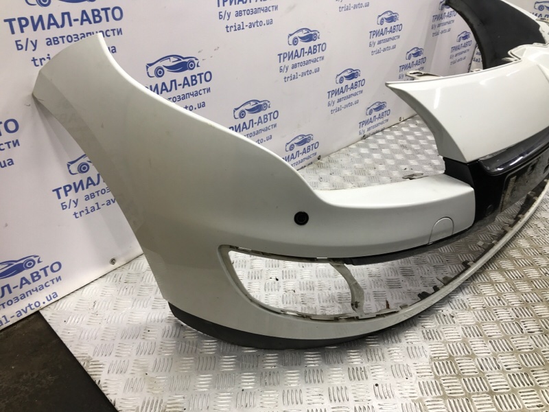 Бампер передний Рестайлинг Renault Megane 3 1.5 Diesel K9K Бампер передний Рестайлинг Renault Megane 3 1.5 Diesel K9K