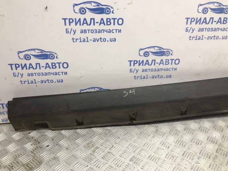Накладка порога внешняя левая Sorento 2009-2014 XM 2.2 diesel D4HB