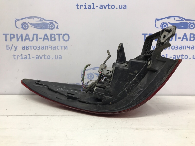 Фонарь задний внешний правый Outback 2014-2020 BS 2.0 diesel EE20Z