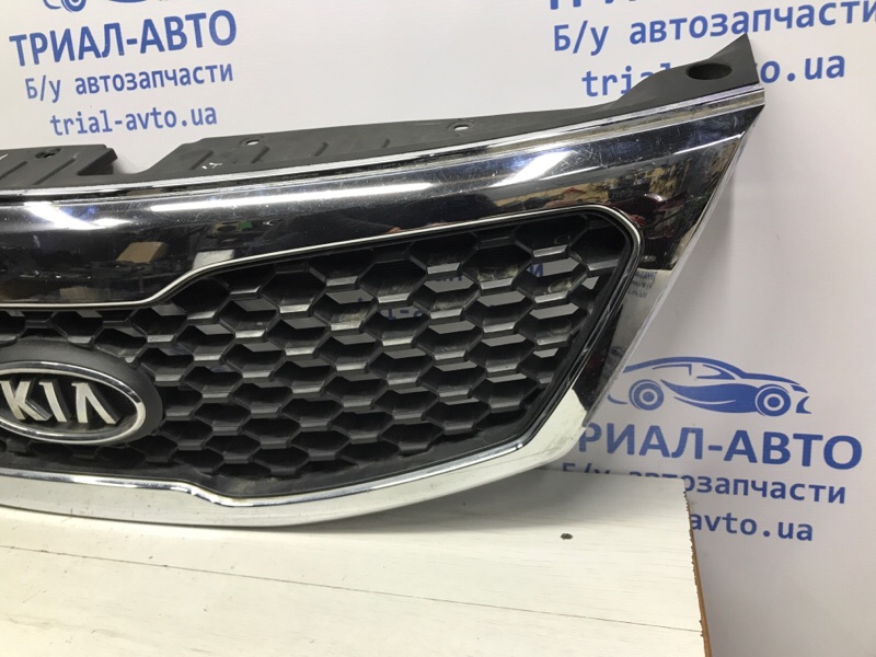 Решетка радиатора Kia Sorento XM 2.2 diesel D4HB Решетка радиатора Kia Sorento XM 2.2 diesel D4HB