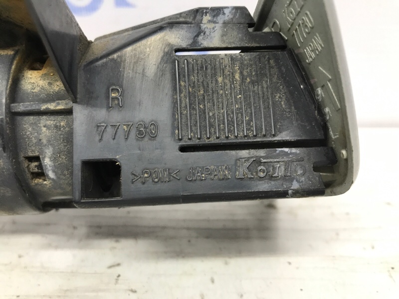 Омыватель фары правый Prado 2002-2009 J120 3.0 Diesel 1KDFTV Омыватель фары правый Prado 2002-2009 J120 3.0 Diesel 1KDFTV