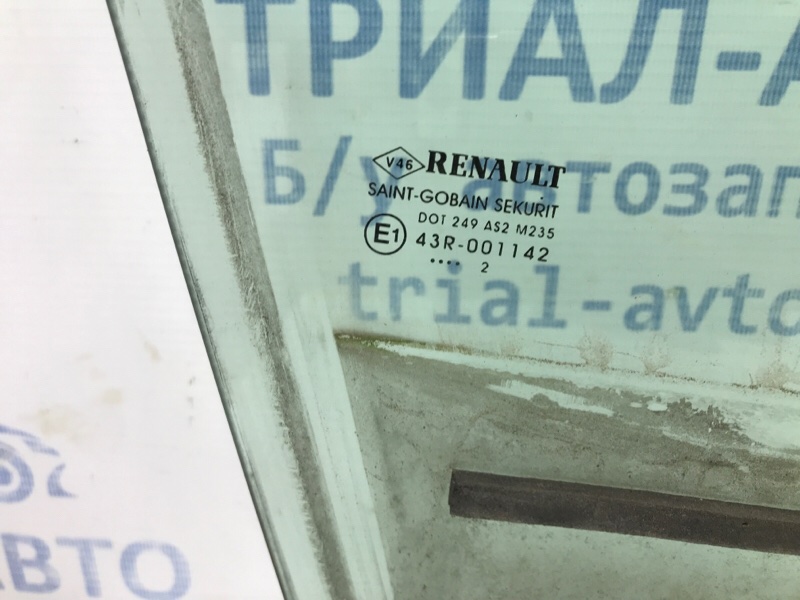 Стекло двери переднее правое Renault Megane 3 1.5 Diesel K9K Стекло двери переднее правое Renault Megane 3 1.5 Diesel K9K