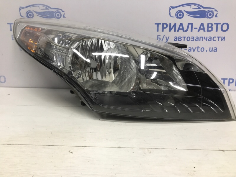 Фара правая галоген Рестайлинг Renault Megane 2009-2016 3 1.5 Diesel K9K 260108719R Б/У