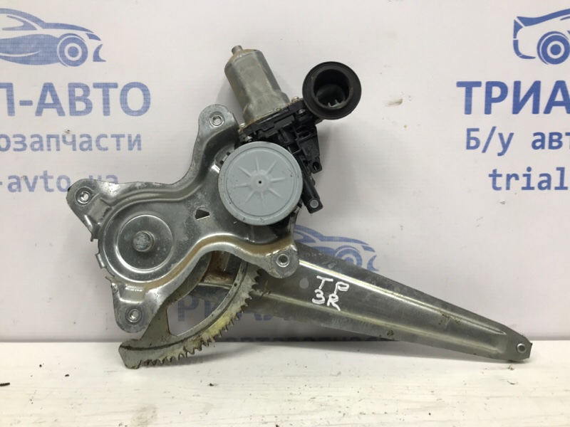 Запчасть стеклоподъемник задний правый Toyota Prado 2002-2009 J120 3.0 Diesel 1KDFTV 6980335080 Б/У Стеклоподъемник задний правый Toyota Prado 2002-2009 J120 3.0 Diesel 1KDFTV 6980335080 Б/У