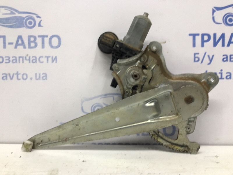 Стеклоподъемник задний правый Prado 2002-2009 J120 3.0 Diesel 1KDFTV Стеклоподъемник задний правый Prado 2002-2009 J120 3.0 Diesel 1KDFTV