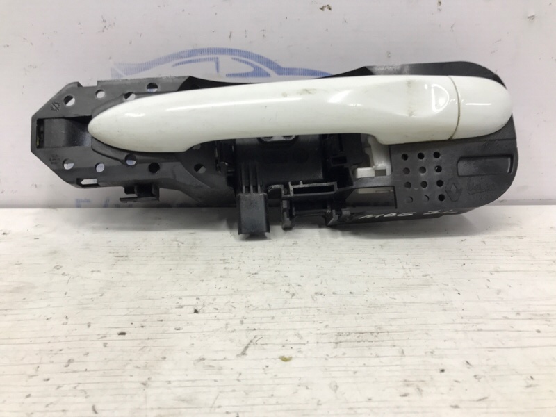 Ручка двери внешняя задняя левая Renault Megane 2009-2016 3 1.5 Diesel K9K 806070033R Б/У
