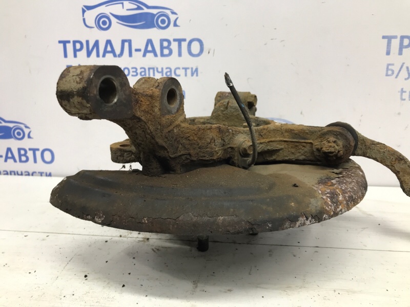 Кулак поворотный правый со ступицей Subaru Outback BS 2.0 diesel EE20Z